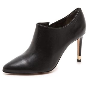 Tory Burch Black Greenwich 85mm Bootie size 7.5